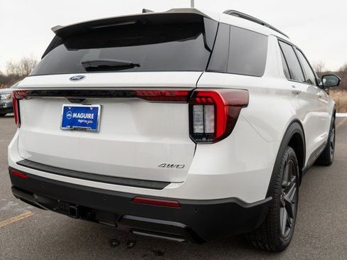 New 2026 Ford Explorer ST-Line w/ ST-Line Street Pack AWD/4WD image 5