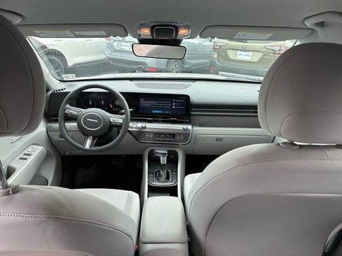 Used 2024 Hyundai Kona SEL image 18