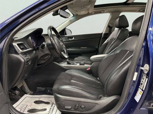 Used 2019 Kia Optima S w/ S Panoramic Sunroof Package image 12
