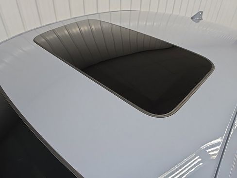 Used 2022 Honda Accord Touring image 11