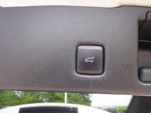 Used 2024 Ford Escape Active AWD/4WD image 9
