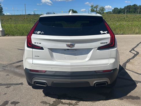 Used 2023 Cadillac XT4 Premium Luxury AWD/4WD image 4