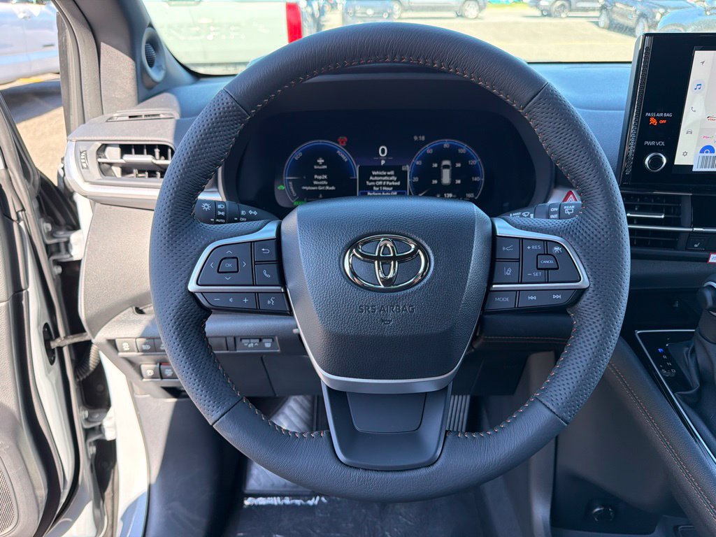 New 2026 Toyota Sienna XLE Woodland Edition AWD/4WD image 15