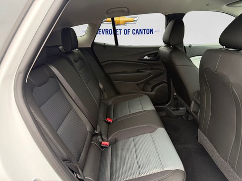 New 2026 Chevrolet Trax LT w/ LPO, Blackout Package FWD image 15