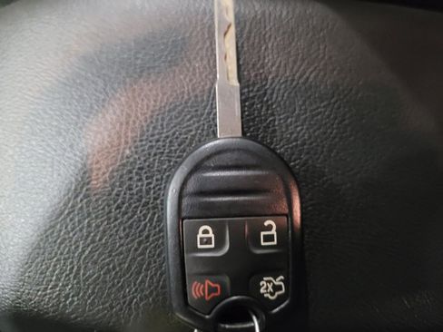 Used 2018 Ford Fiesta SE w/ Cold Weather Package FWD image 32