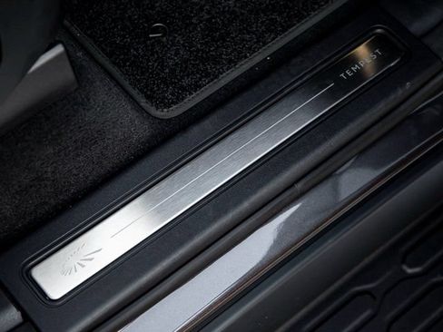 New 2026 Land Rover Discovery Limited Edition AWD/4WD image 31