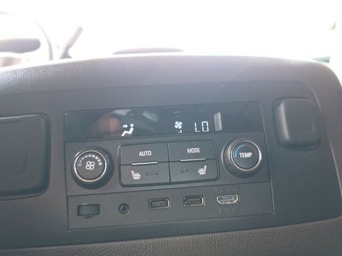 Used 2018 Chevrolet Tahoe Premier image 40