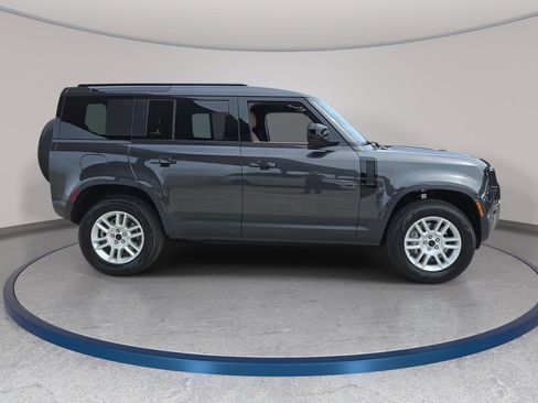 New 2026 Land Rover Defender 110 S AWD/4WD image 4