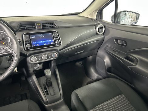 Used 2024 Nissan Versa S w/ Trunk Package image 39