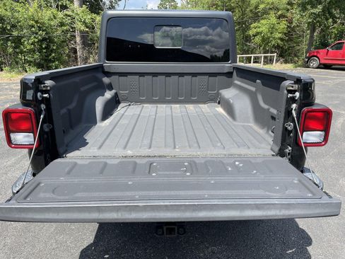 Used 2020 Jeep Gladiator Sport AWD/4WD image 40