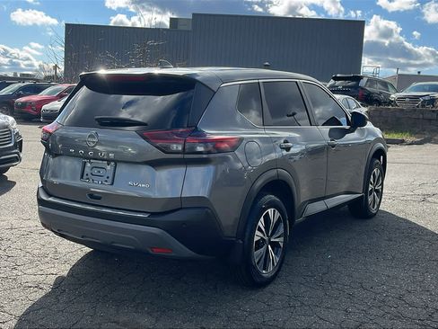 Used 2022 Nissan Rogue SV AWD/4WD image 4