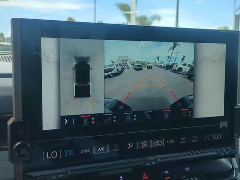 Used 2025 GMC Hummer EV 3X AWD/4WD image 16