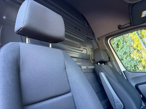 Used 2026 Mercedes-Benz Sprinter 2500 image 14