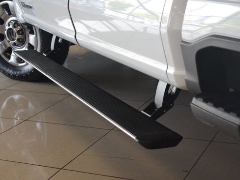 Used 2023 Ford F250 Lariat w/ Chrome Package AWD/4WD image 45