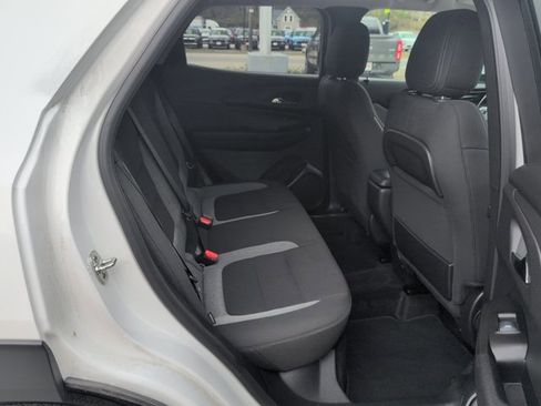 Used 2025 Chevrolet TrailBlazer LT w/ LT Cold Weather Package AWD/4WD image 27