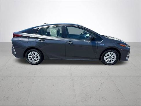 Certified 2018 Toyota Prius Prime Advanced FWD image 7