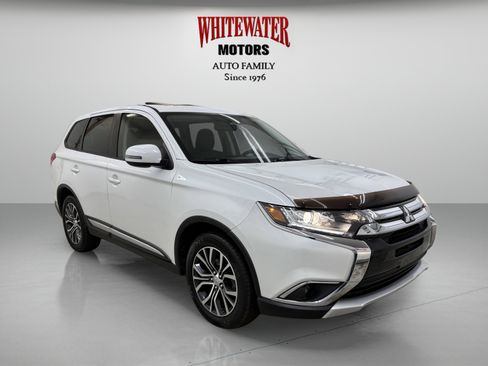 Used 2018 Mitsubishi Outlander SE image 5