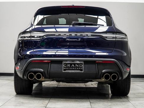 Used 2022 Porsche Macan S w/ Premium Package Plus image 13