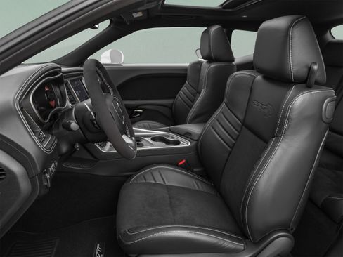 Used 2020 Dodge Challenger SRT Hellcat Redeye RWD image 16