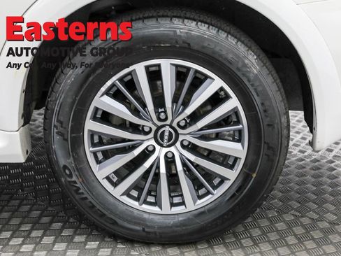 Used 2023 Nissan Armada SL w/ Captain's Chairs Package image 35