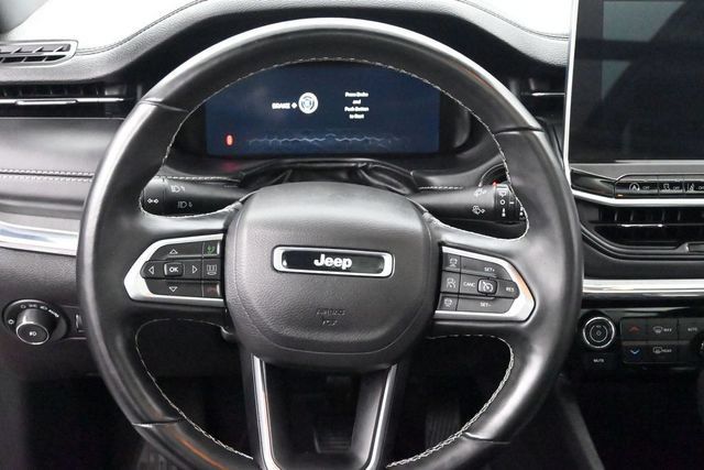 Used 2022 Jeep Compass High Altitude AWD/4WD image 28