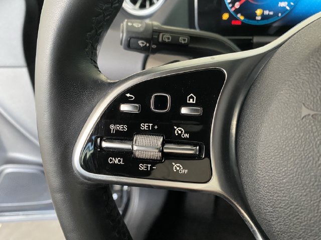 Used 2022 Mercedes-Benz GLA 250 4MATIC image 30