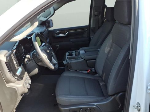 Used 2022 Chevrolet Silverado 1500 LT AWD/4WD image 23