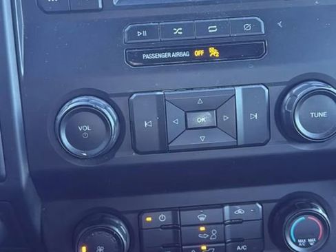 Used 2020 Ford F150 XL w/ Trailer Tow Package image 11