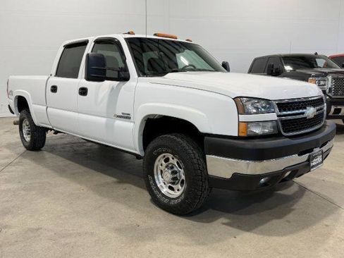 Used 2007 Chevrolet Silverado 2500 LT w/ Heavy-Duty Power Package AWD/4WD image 5