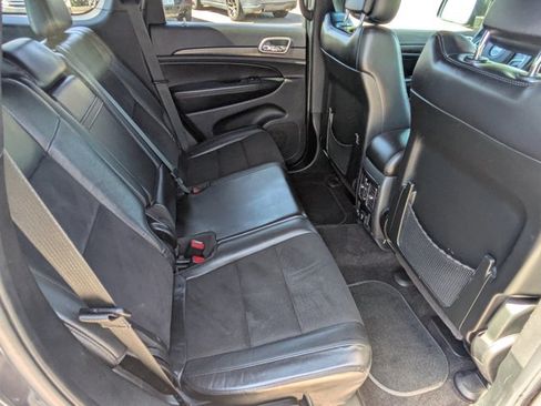 Used 2018 Jeep Grand Cherokee Altitude AWD/4WD image 19