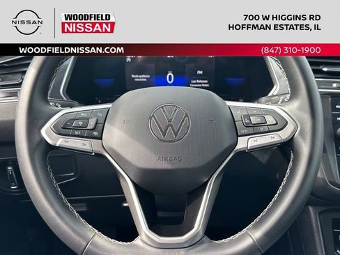 Used 2022 Volkswagen Tiguan SE image 41