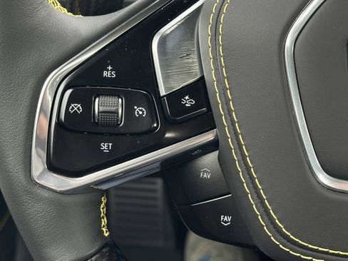 Used 2024 Chevrolet Corvette Z06 RWD image 18