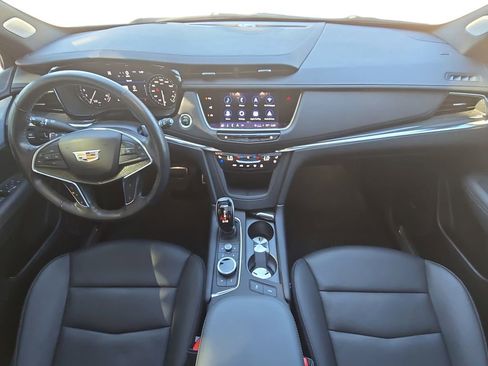 Used 2024 Cadillac XT5 Sportv w/ Technology Package image 9