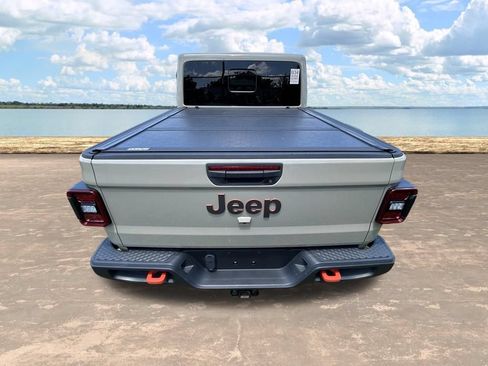 Used 2022 Jeep Gladiator Mojave w/ LED Lighting Group AWD/4WD image 9
