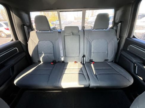 New 2026 RAM 1500 4x4 Crew Cab image 36