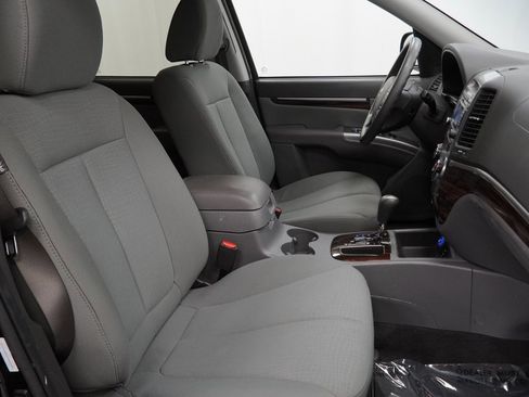 Used 2012 Hyundai Santa Fe GLS image 47