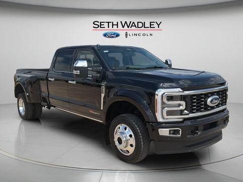 Used 2026 Ford F450 Platinum w/ Platinum Plus Package AWD/4WD image 1