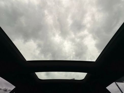 Certified 2022 Mercedes-Benz GLC 300 4MATIC image 17