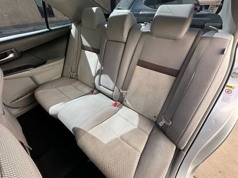 Used 2014 Toyota Camry LE image 16