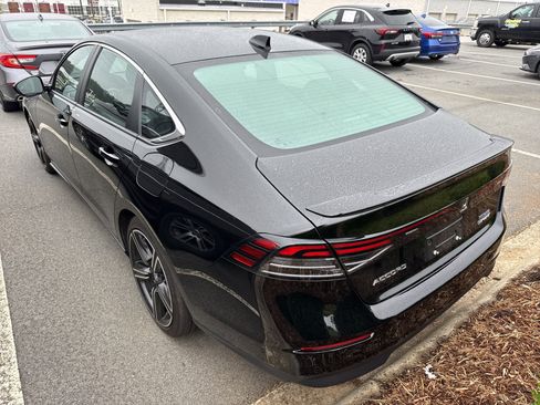 Used 2025 Honda Accord Sport image 8