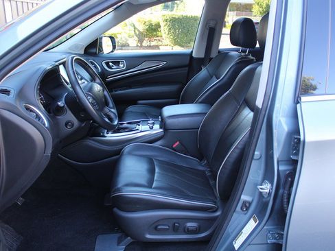 Used 2018 INFINITI QX60 AWD w/ Premium Plus Package w/ Premium Plus Package image 19