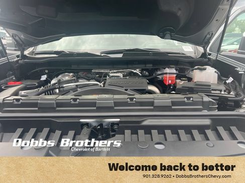 New 2026 Chevrolet Silverado 2500 LTZ w/ LTZ Premium Package AWD/4WD image 25