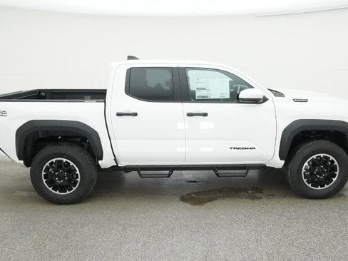 New 2025 Toyota Tacoma TRD Off-Road image 14