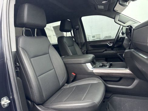 Used 2024 Chevrolet Silverado 3500 LTZ w/ LTZ Convenience Package image 23