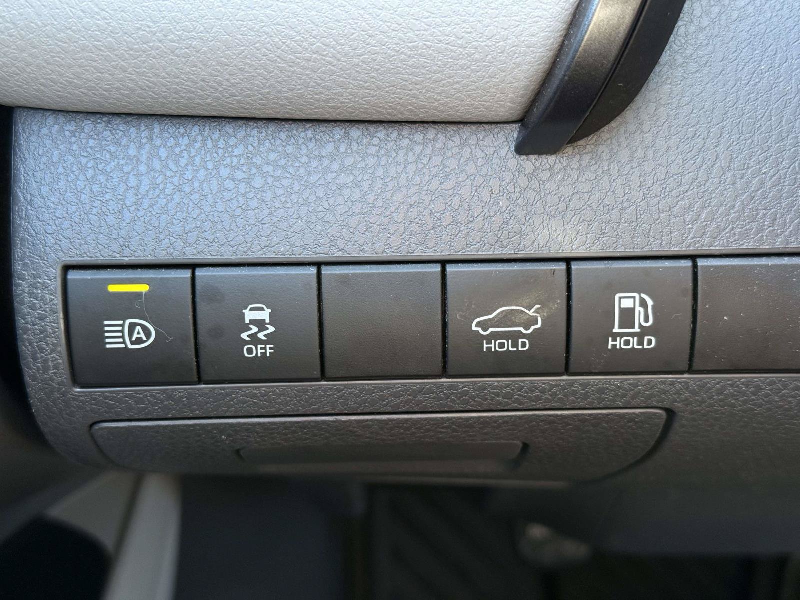 Used 2020 Toyota Camry LE FWD image 26