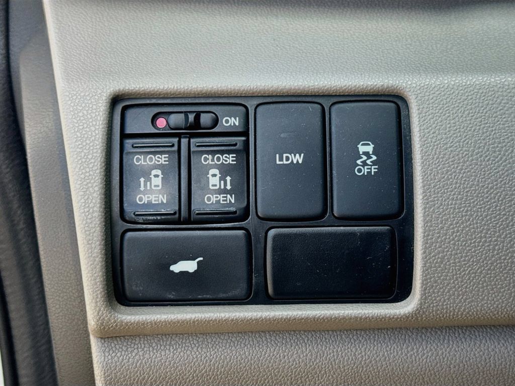 Used 2015 Honda Odyssey EX-L image 10