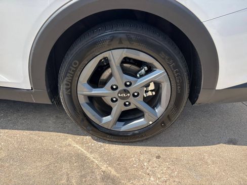 Used 2025 Kia K4 FWD image 29