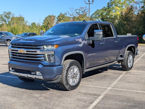 Used 2021 Chevrolet Silverado 2500 High Country w/ Z71 Off-Road Package image 5