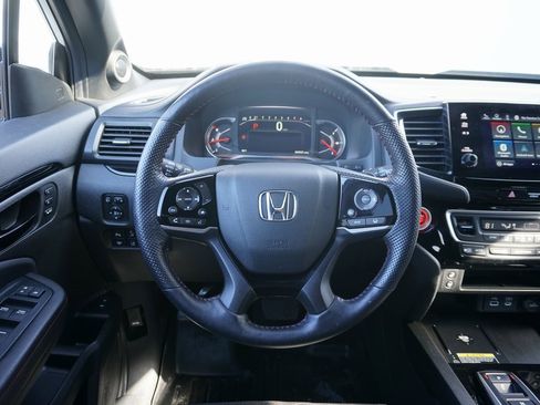 Used 2024 Honda Passport Black Edition image 15