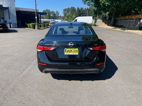 Used 2024 Nissan Sentra SV FWD image 4